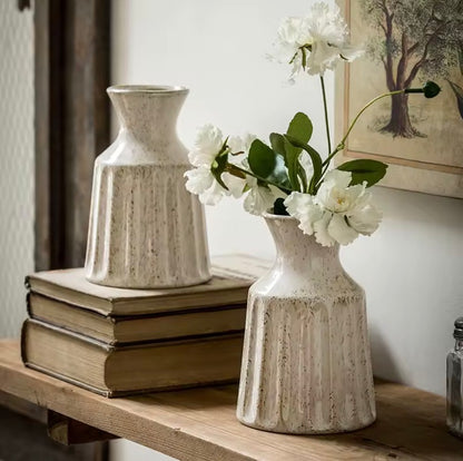 Wren Vase
