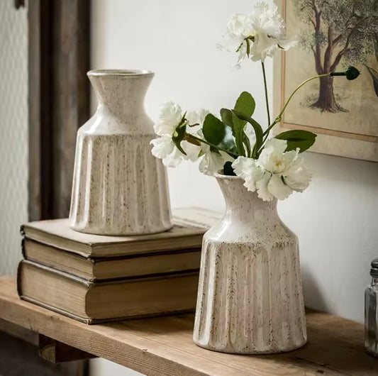Wren Vase